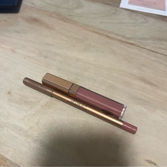 Charlotte Tilbury Pillow Talk Collection (Lip Liner & Gloss) - Picture 6 of 6